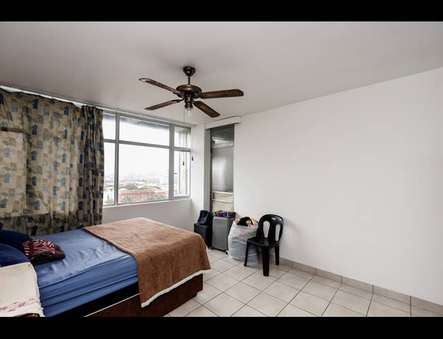 2 BEDROOM APARTMENT FOR SALE IN GLENWOOD